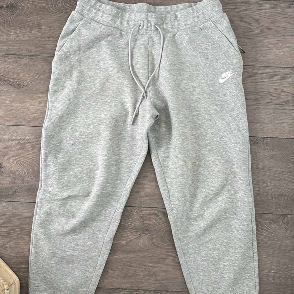 Nike jogger sweatpants